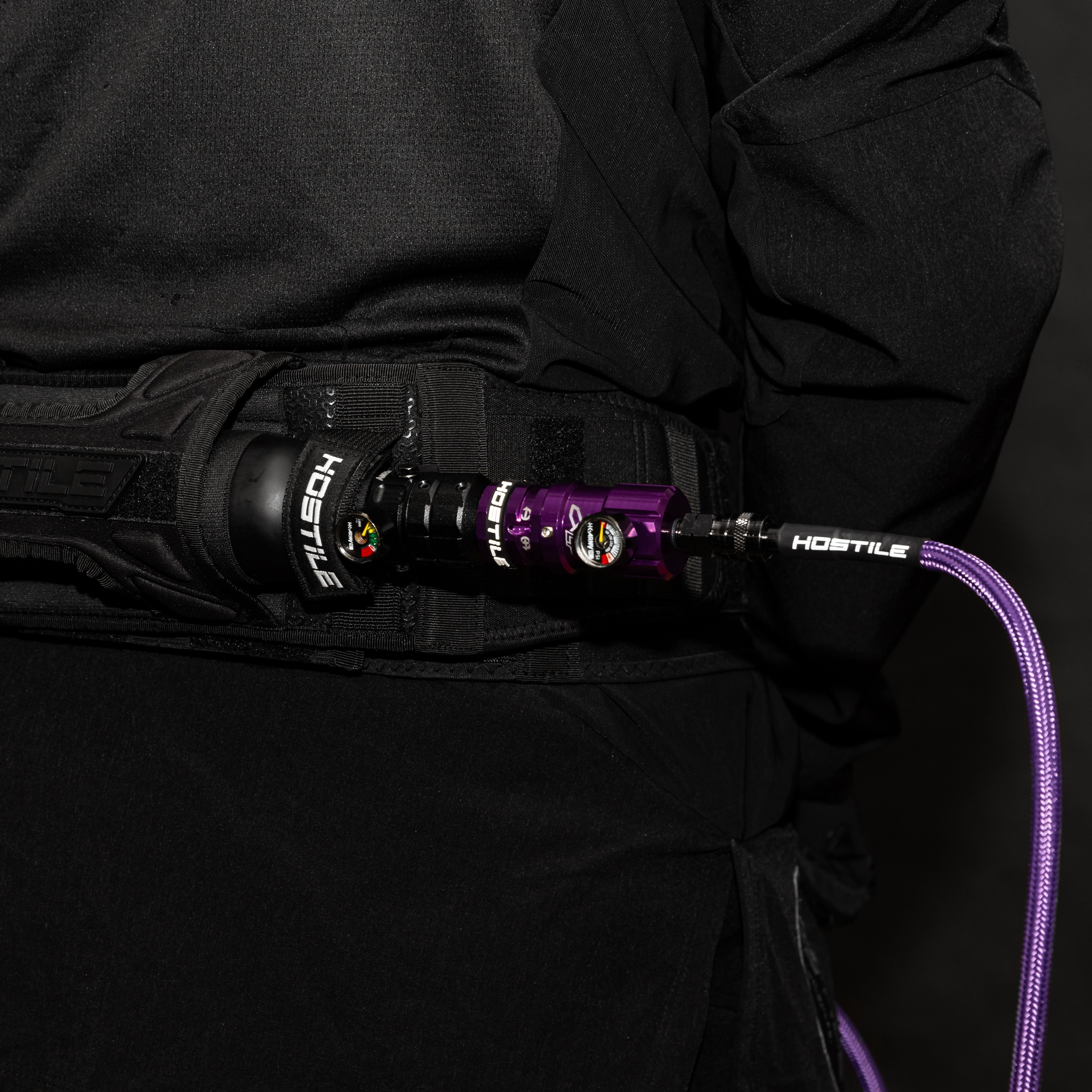 Hostile® XLP Regulator - Top Port Quick-Disconnect - Purple