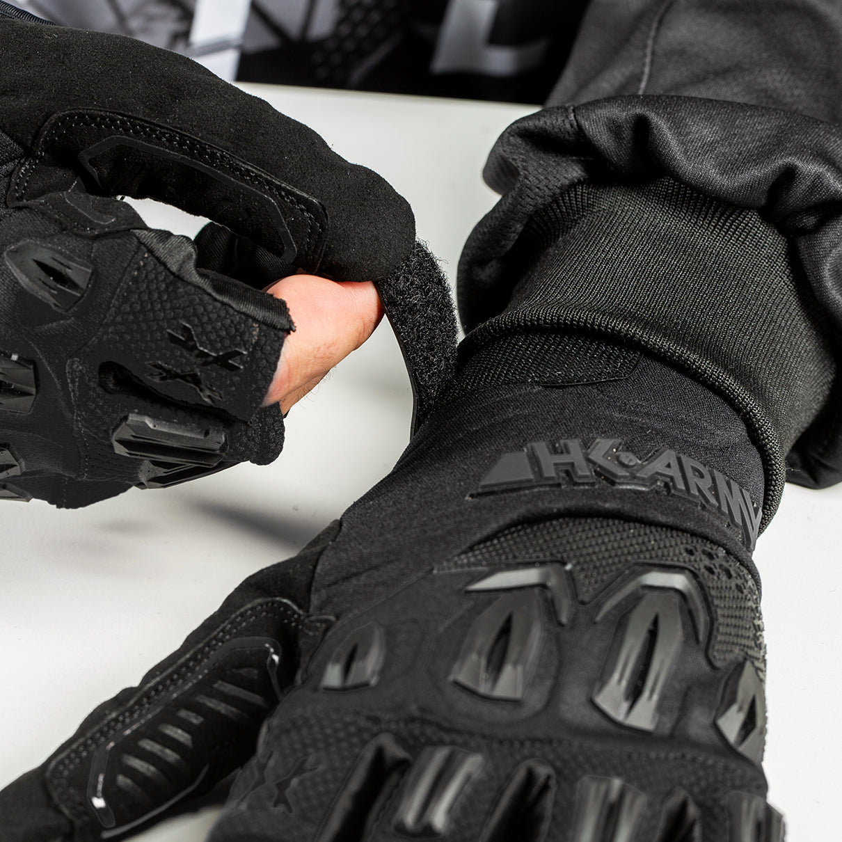 Hardline Armored Glove  - Blackout - XTREME Airsoft Superstore