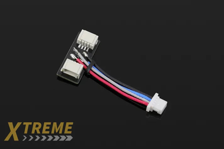 Divider ready for connecting many accessories (1x
power supply and 2x I/O) for TITAN II