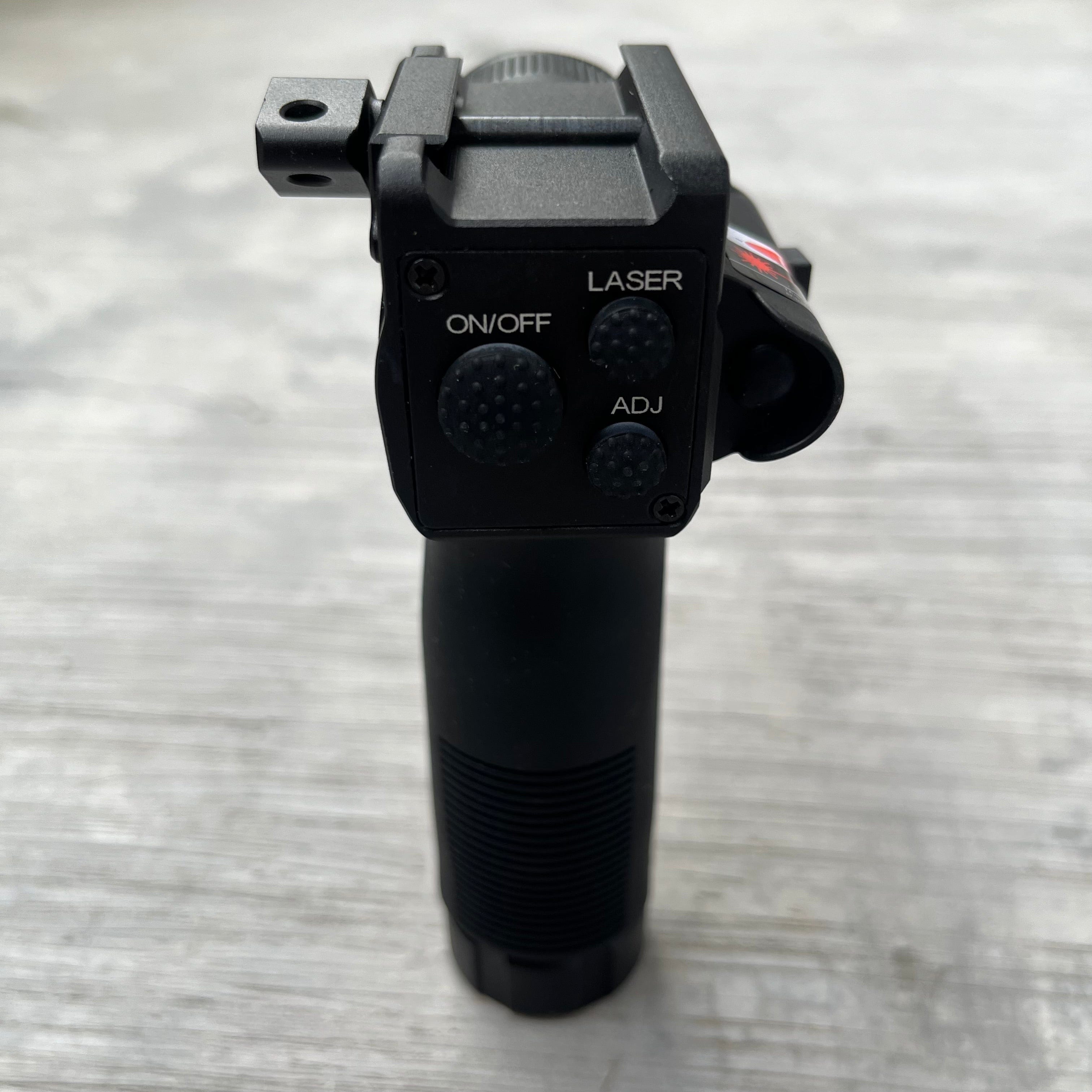 Vertical Foregrip 3 in 1 Flashlight (2000 Lumen) - XTREME Airsoft Superstore