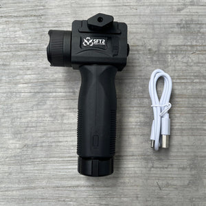 Vertical Foregrip 3 in 1 Flashlight (2000 Lumen) - XTREME Airsoft Superstore